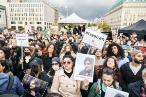 Demonstration von Frauen im Iran